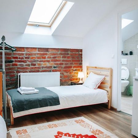 Kali Host Home Away From Home Targu-Mures Bagian luar foto