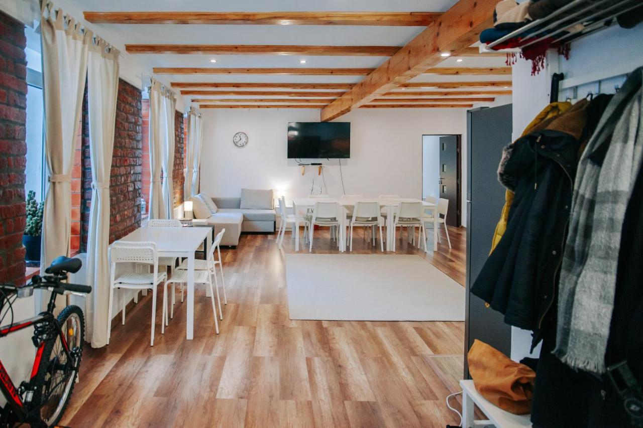 Kali Host Home Away From Home Targu-Mures Bagian luar foto