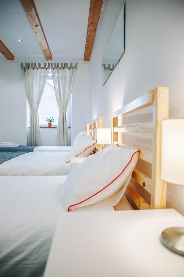 Kali Host Home Away From Home Targu-Mures Bagian luar foto