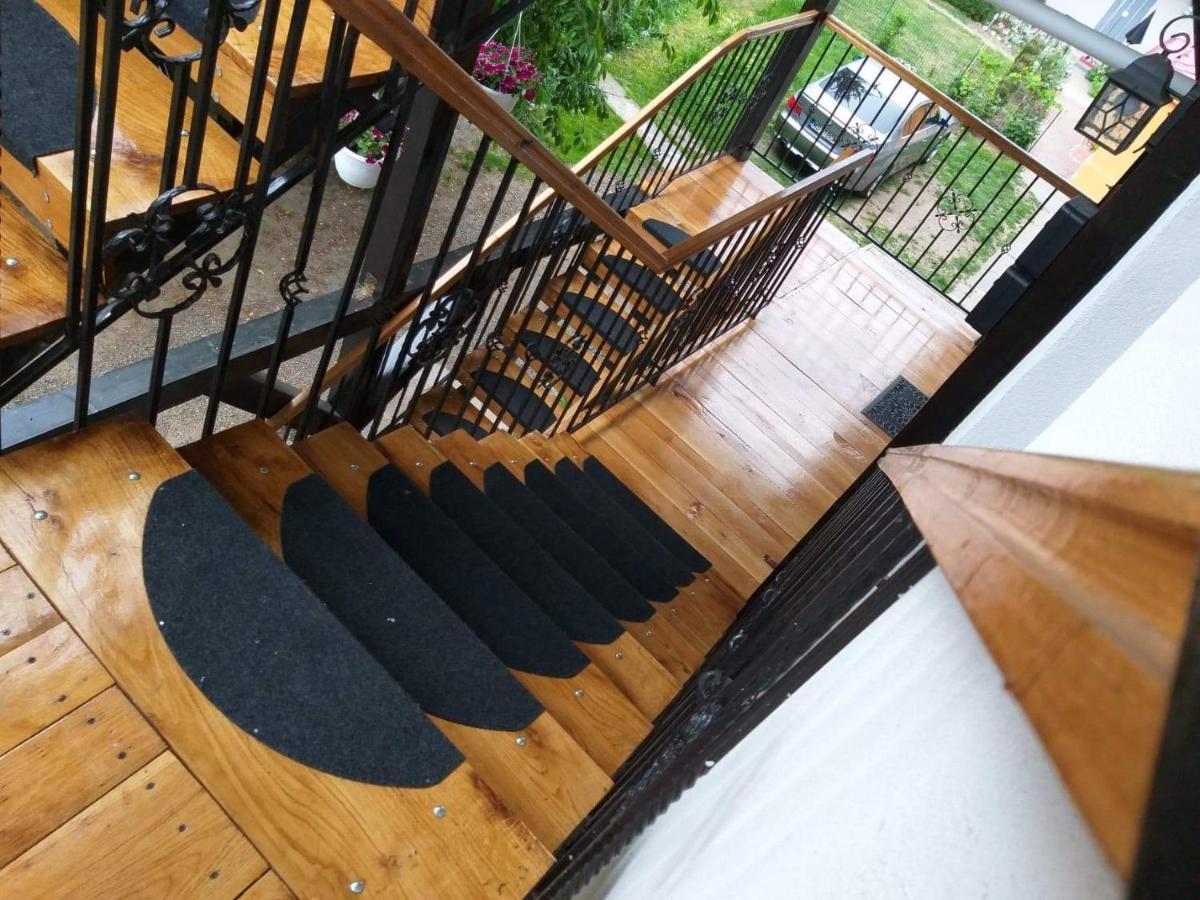 Kali Host Home Away From Home Targu-Mures Bagian luar foto